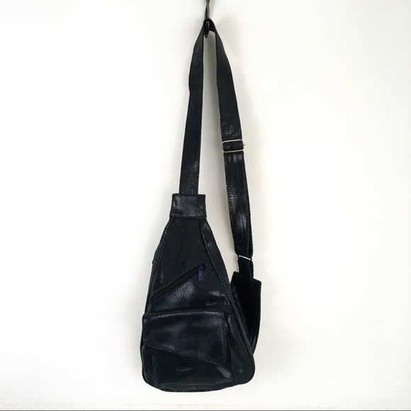 Dark blue crocodile embossed leather sling body crossbody hands free travel bag - Picture 6 of 10